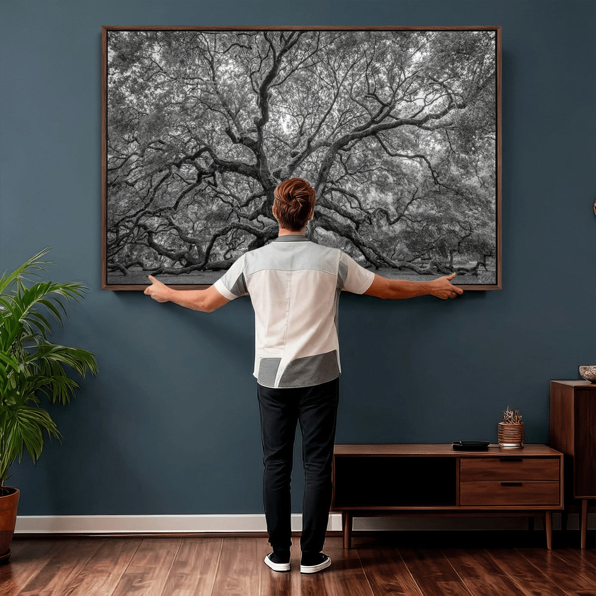 Majestic Angel Oak Tree Black and White Canvas Print – Multi