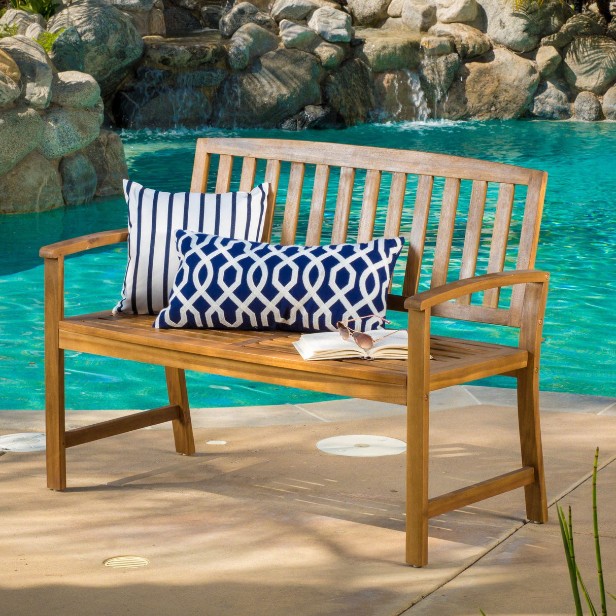Farmhouse Style Loja Bench Indoor / Outdoor