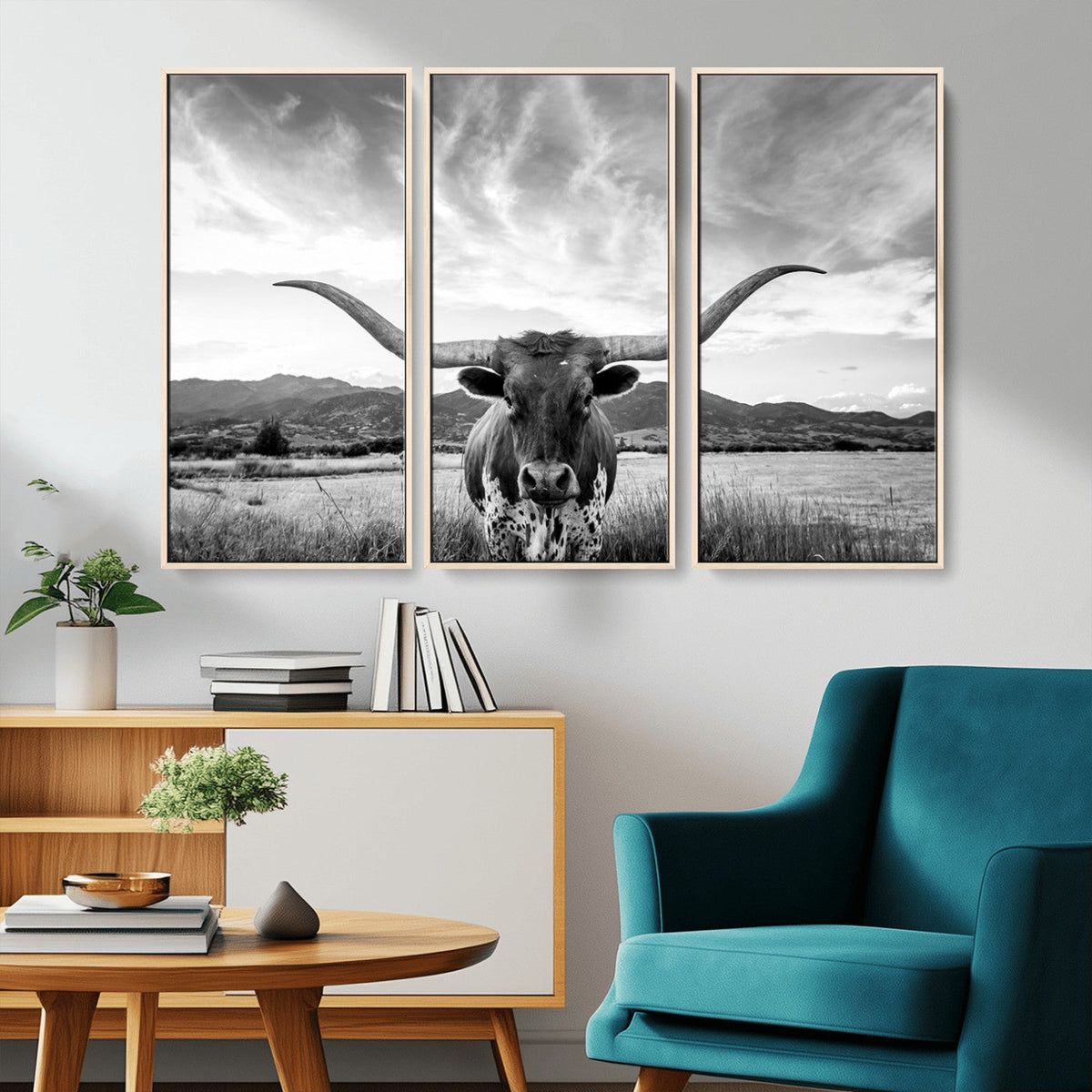 Longhorn Black and White Wall Art – Rustic Western Bull