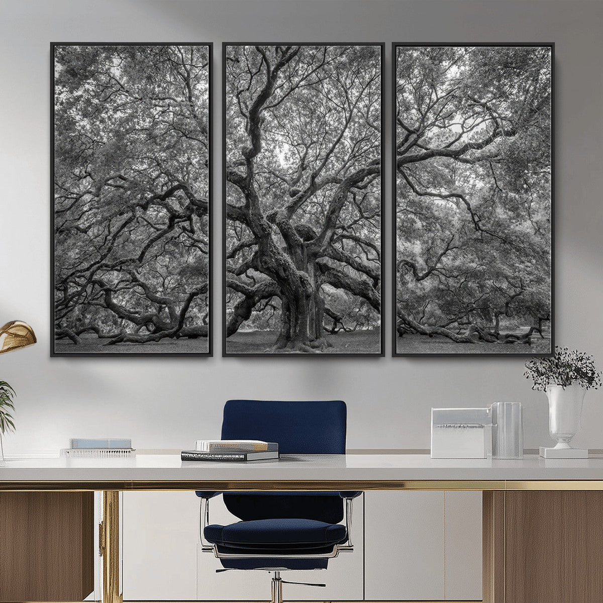 Majestic Angel Oak Tree Black and White Canvas Print – Multi