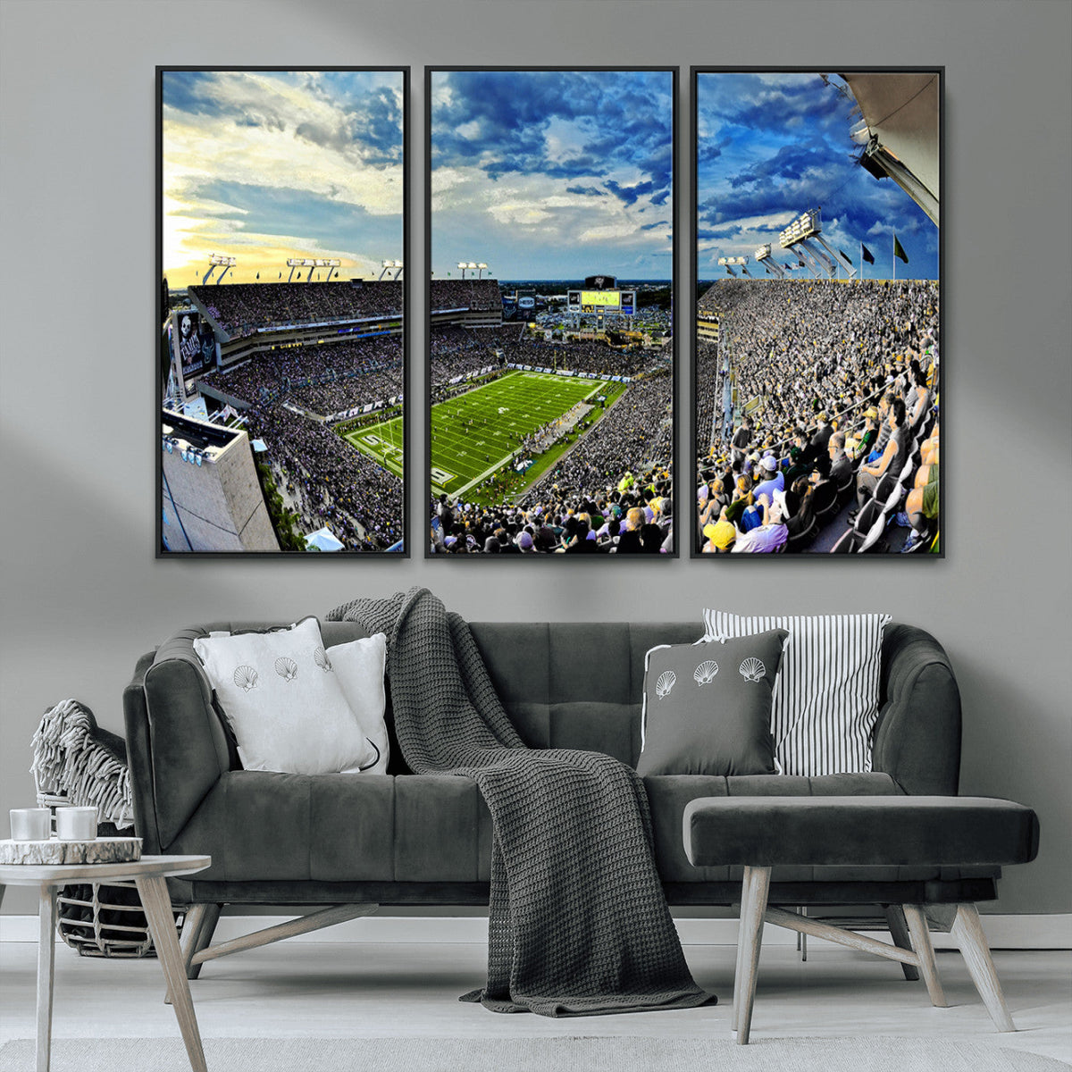 Framed USF Bulls Football Team Print - Tampa Raymond James