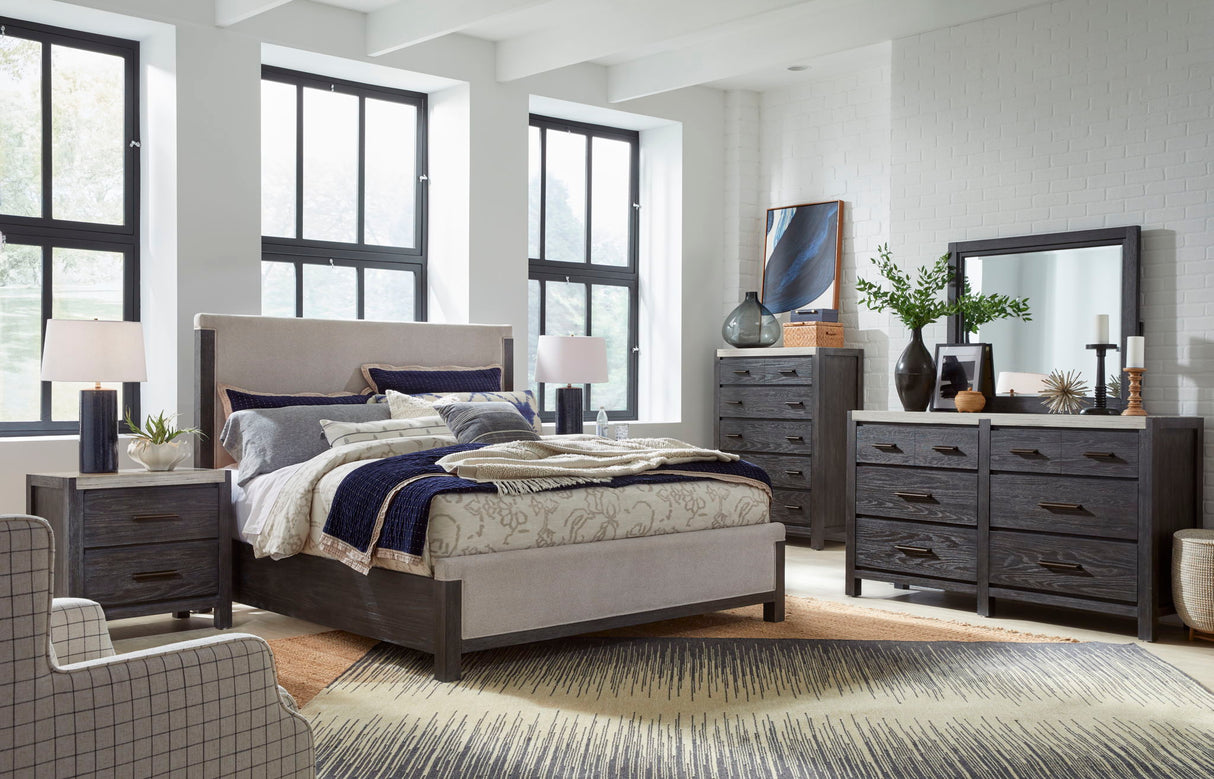 Plum Creek - Upholstered Panel Bed
