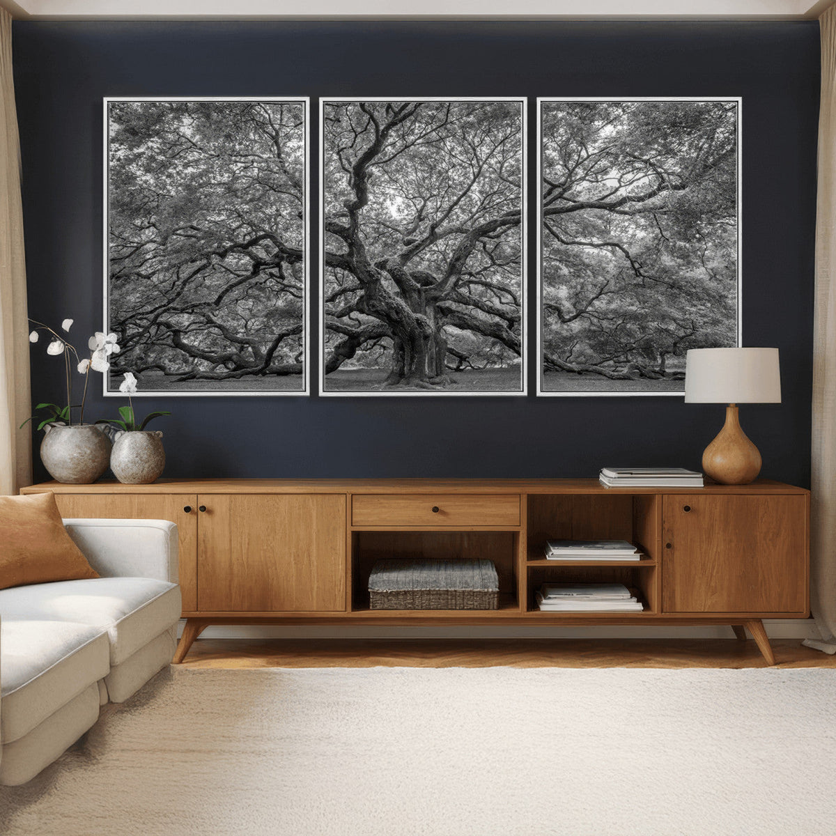 Majestic Angel Oak Tree Black and White Canvas Print – Multi