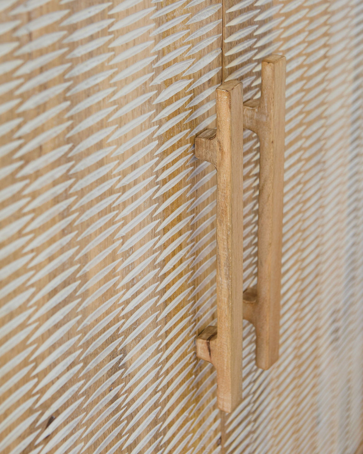 Dallinbury - Accent Cabinet - Natural / White Wash