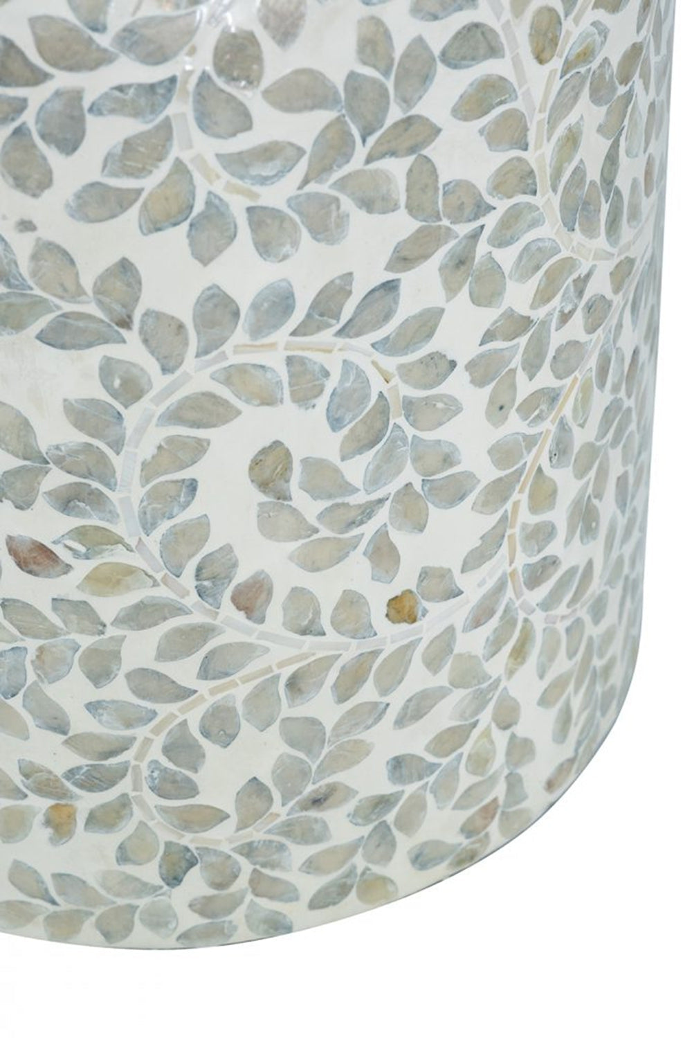 14x14x20 Round Bamboo Accent Table with White Capiz Shell Design