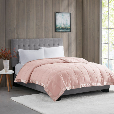 Lightweight-Down-Alternative-Blanket-with-Satin-Trim-Blankets