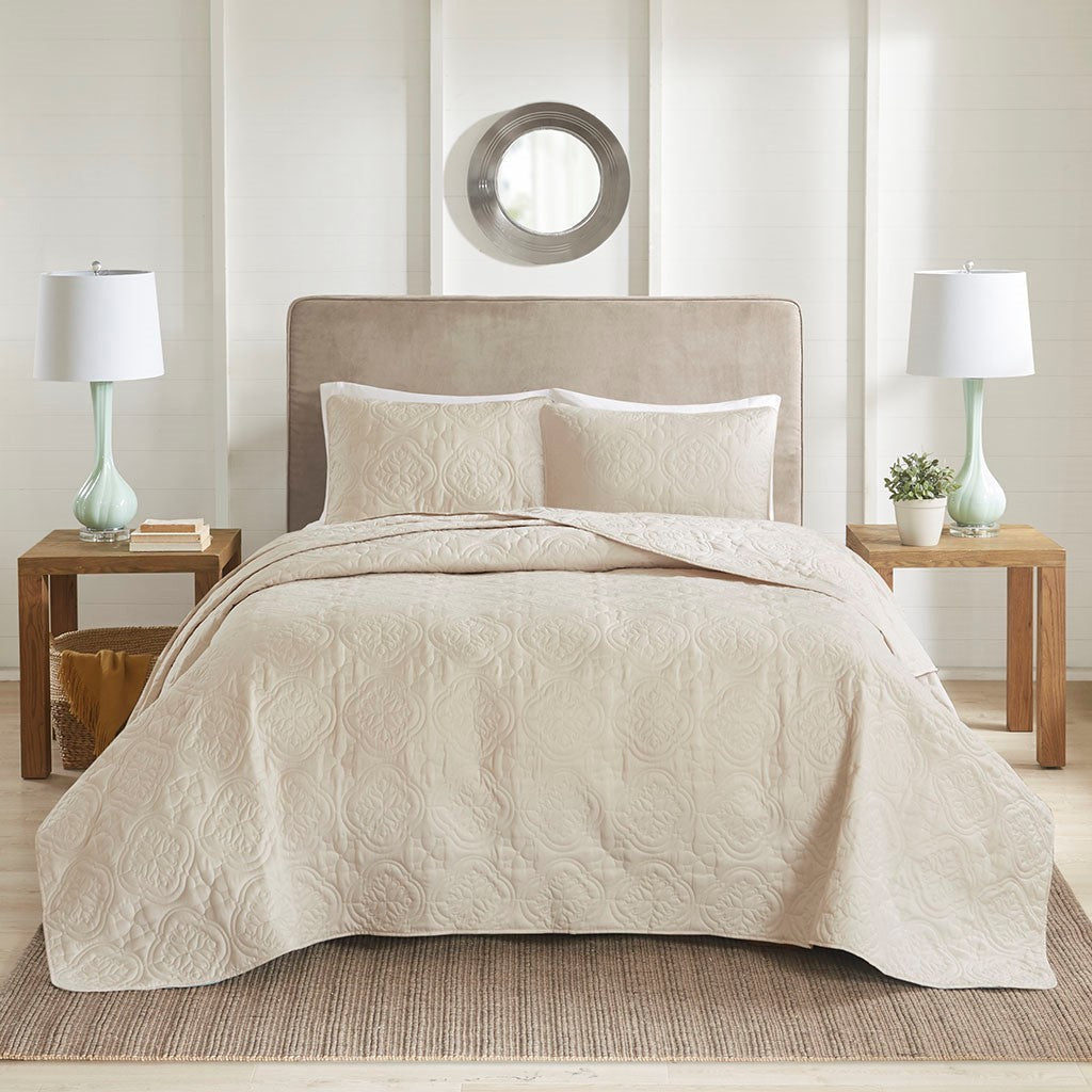 Reversible Bedspread Set with Medallion Quilting - Cream Full/Queen