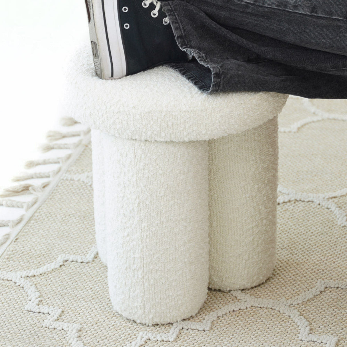 Wesley - Stool - Ivory