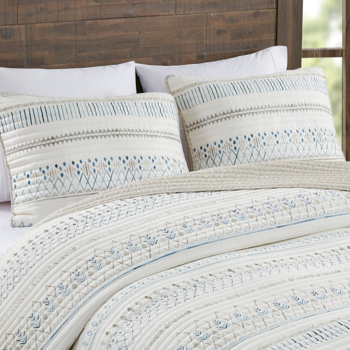 3 Piece Seersucker Quilt Set Taupe/Blue King/Cal King
