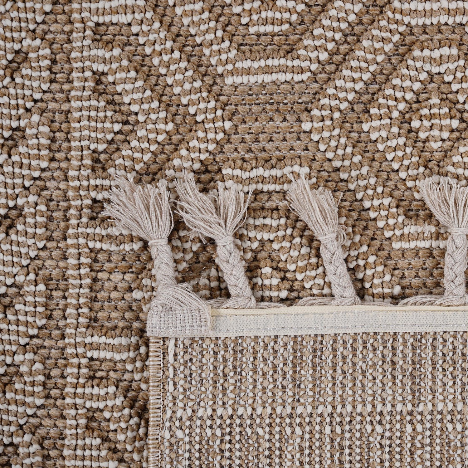 NAAR Guros Collection Geometric Indoor/Outdoor Area Rug