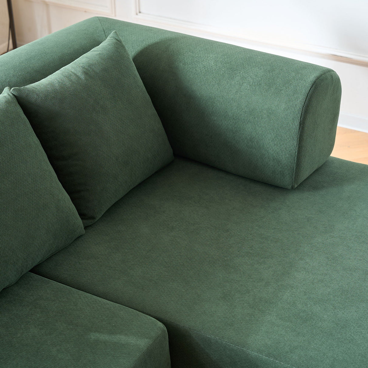 Modular L-Shaped Sectional Sofa With Deep Seat, Movable Chaise & 5 Pillows