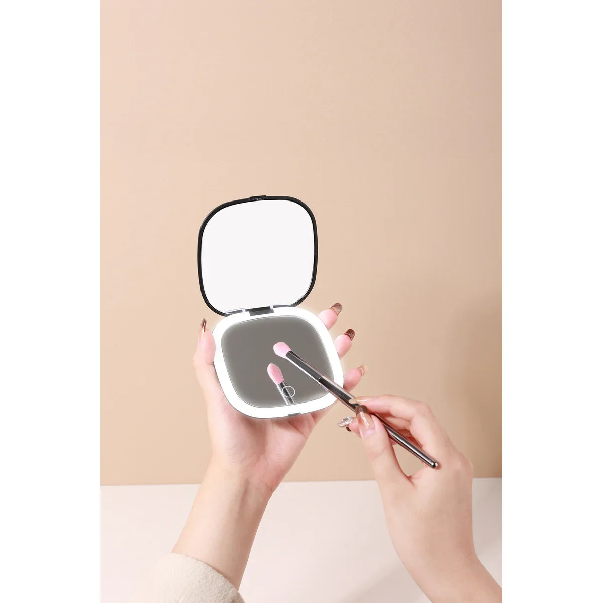 Black 1x/3x Magnifying Rechargeable LED Compact Makeup Mirror