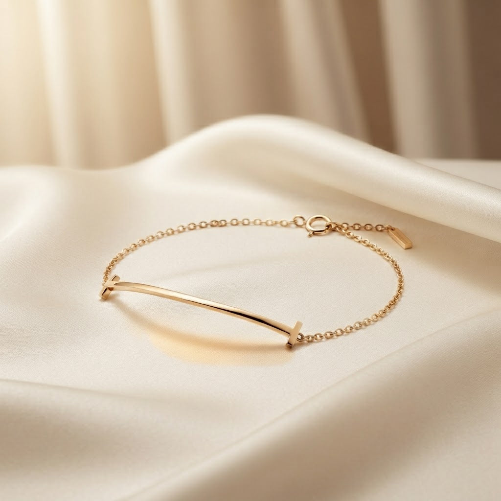 18k Curved Bar Chain Bracelet