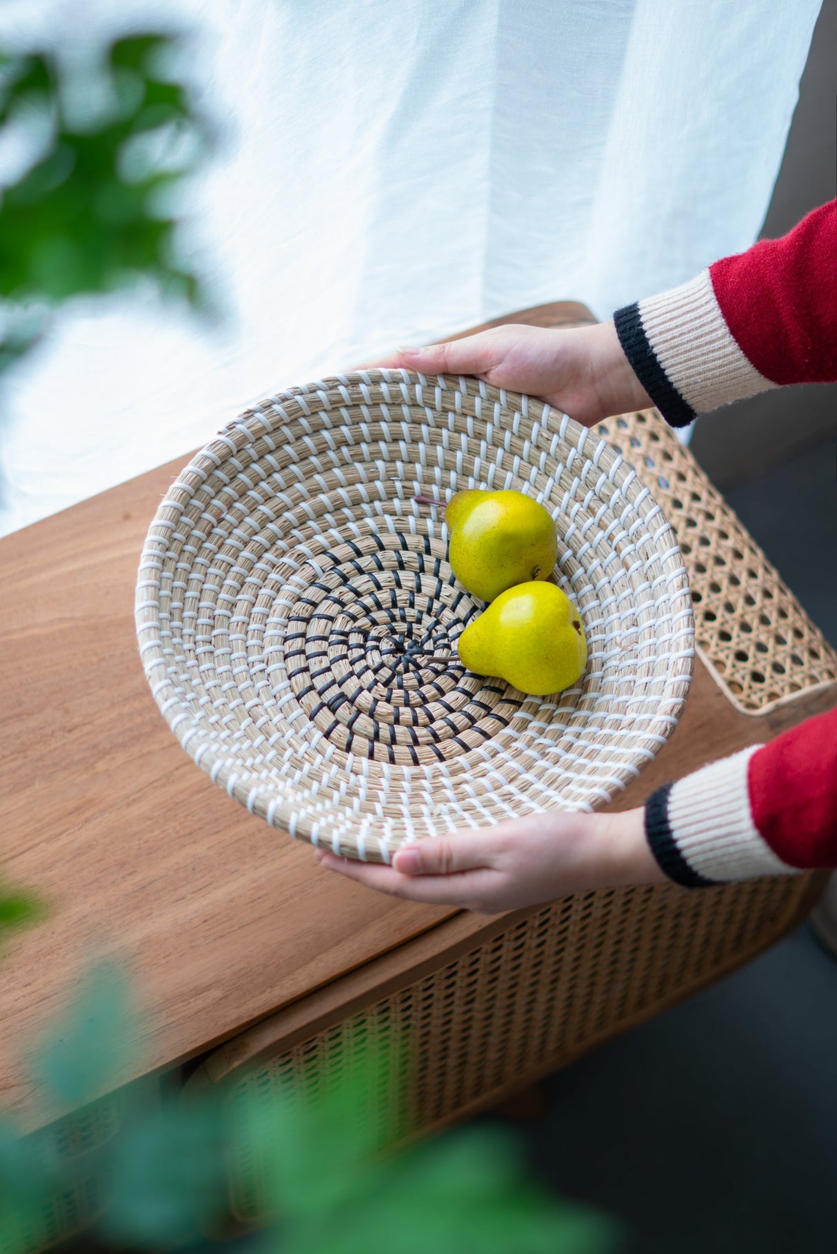 S/2 Kira Woven Seagrass Bowls