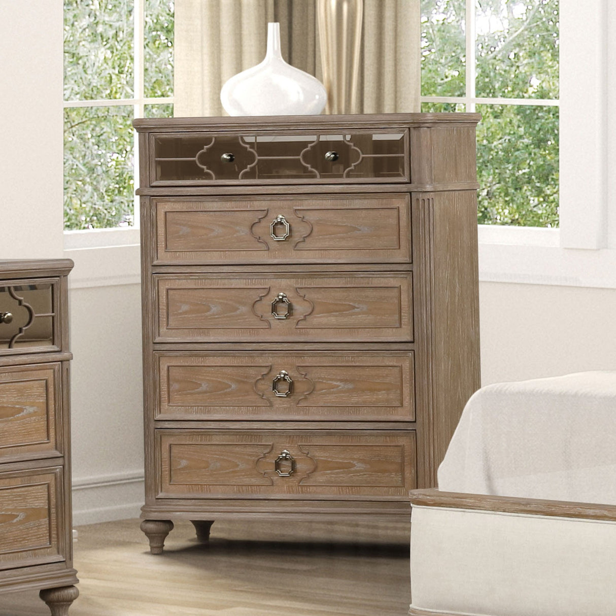Windsor Rustic Oak Veneer 4-Drawer Chest/Dresser