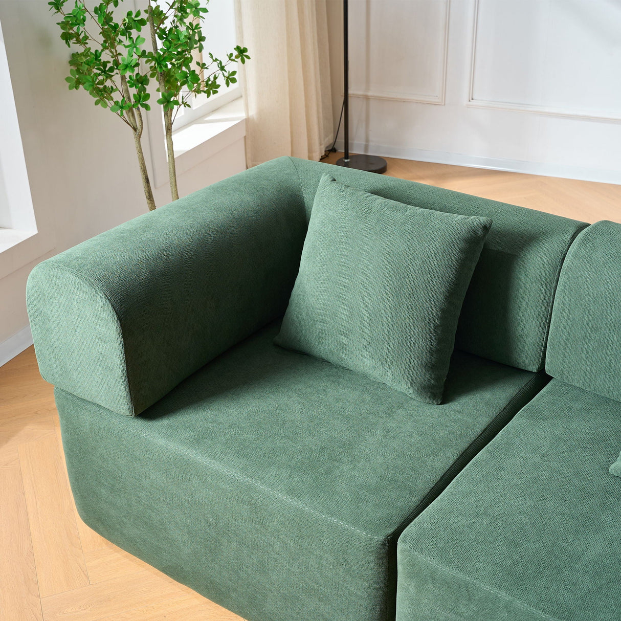 Modular L-Shaped Sectional Sofa With Deep Seat, Movable Chaise & 5 Pillows