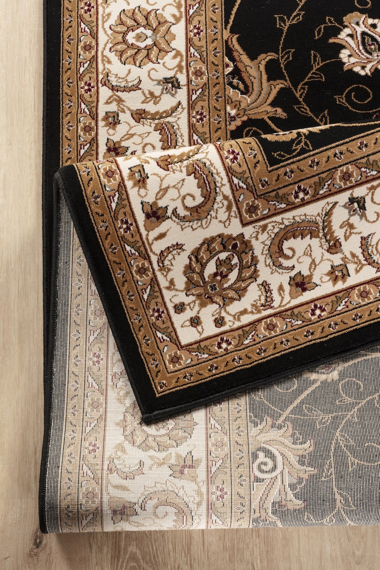 Manchester GC_HER5001 Luxury Rug