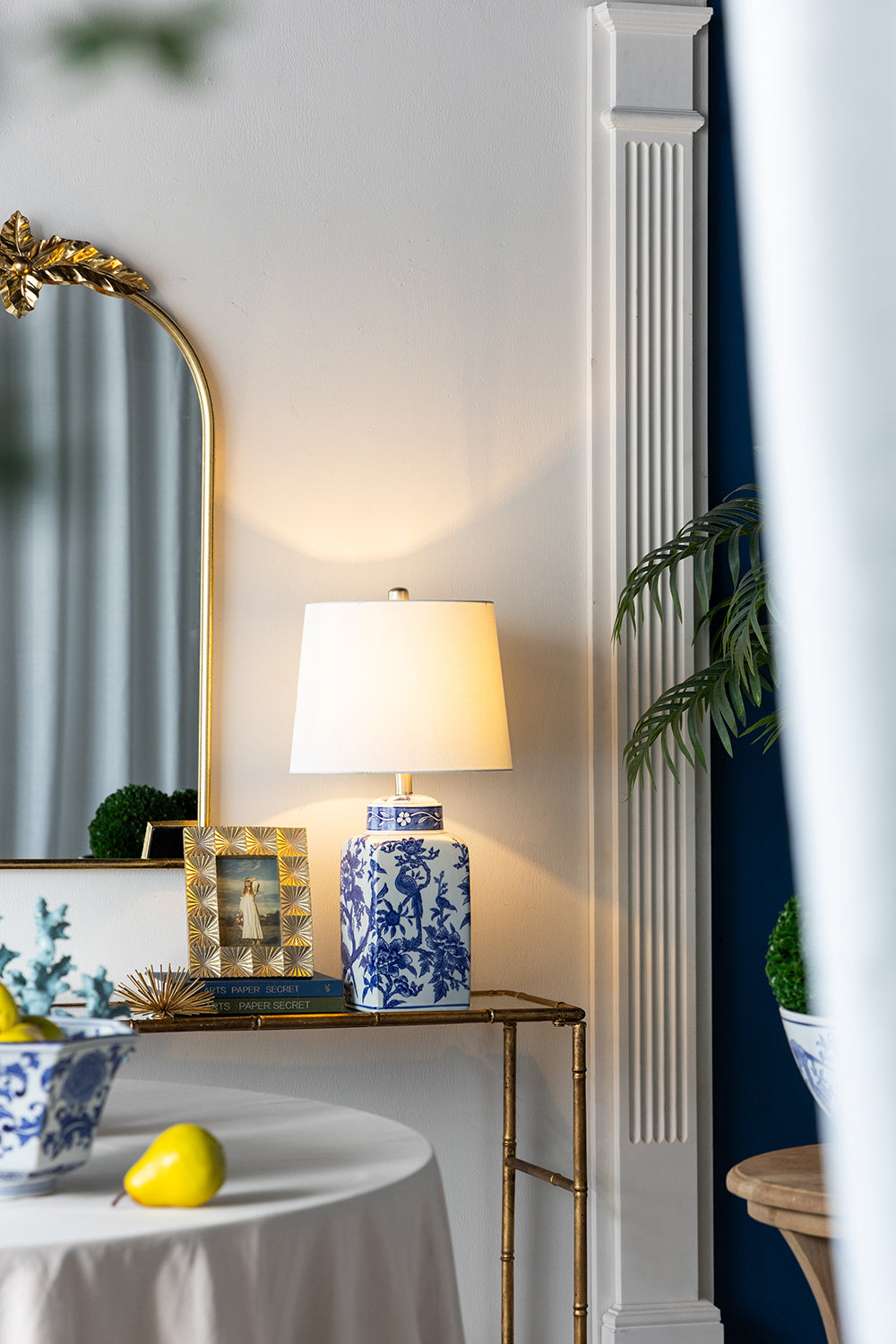 D13x25' Blue and White Ceramic Vase Lamp