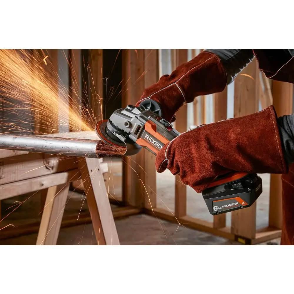 Open Box - RIDGID 18V 6.0 Ah and 4.0 Ah MAX Output Lithium-Ion Batteries and Charger Kit with Bag