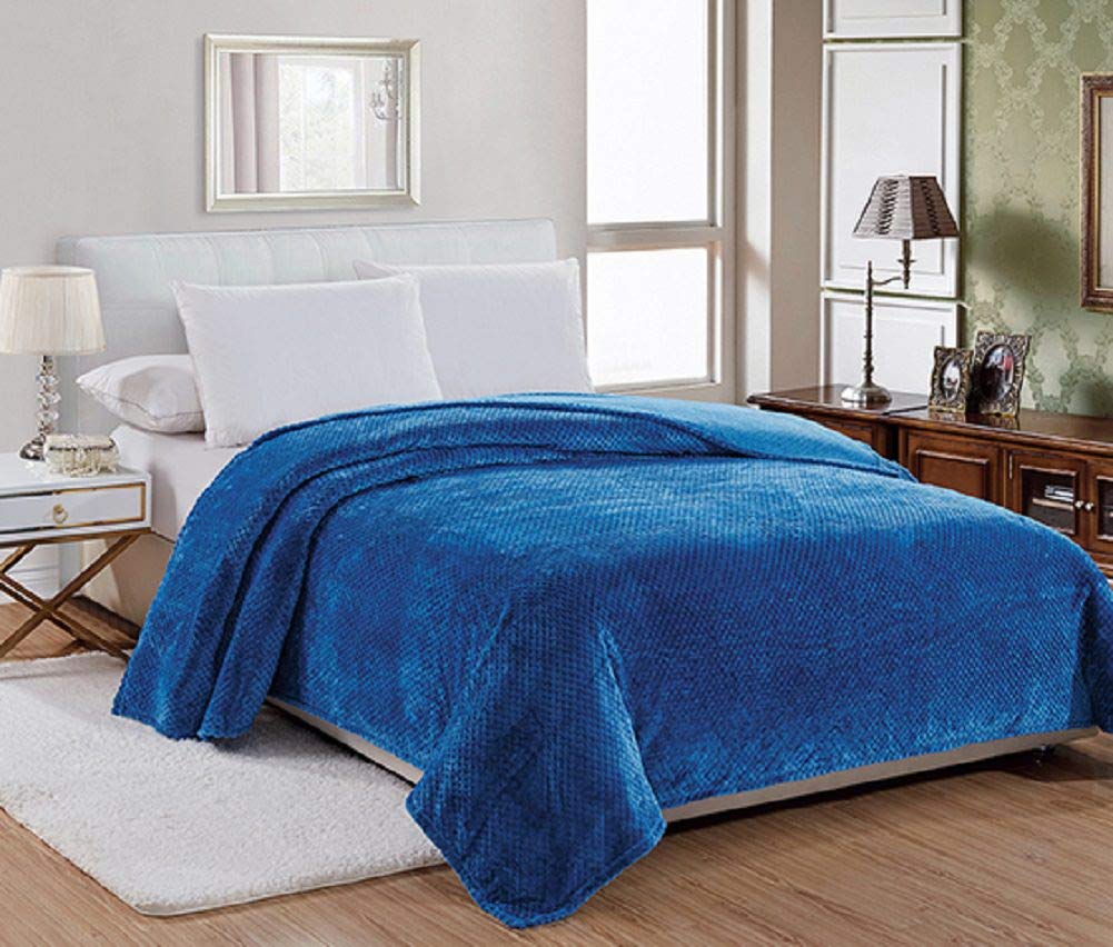 Decor&More Home Essentials Popcorn Textured Microplush Blanket