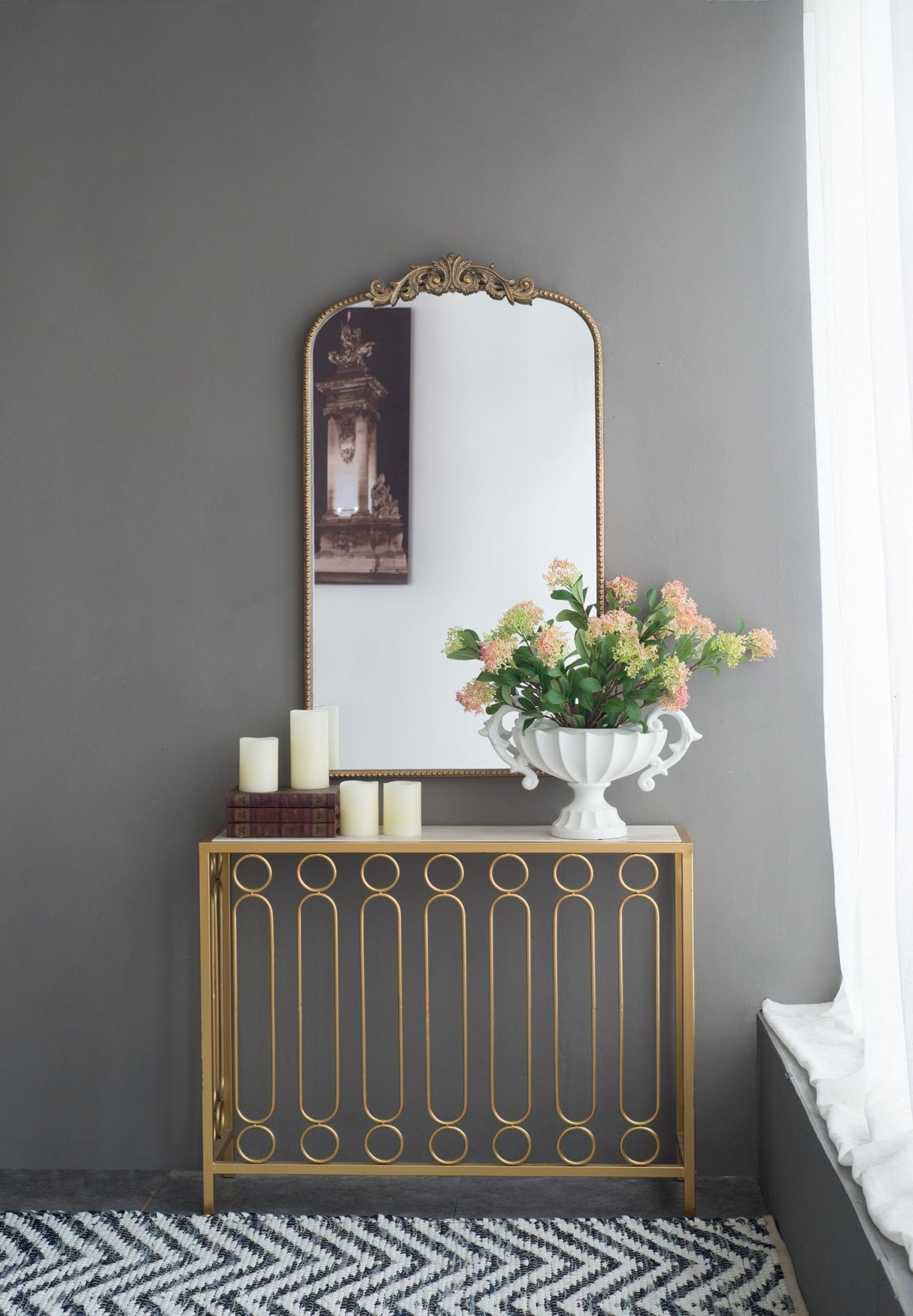 The Aurelia Mirror
