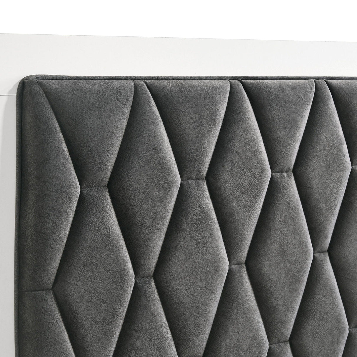 Taraval - Queen Upholstered Panel Bed - White