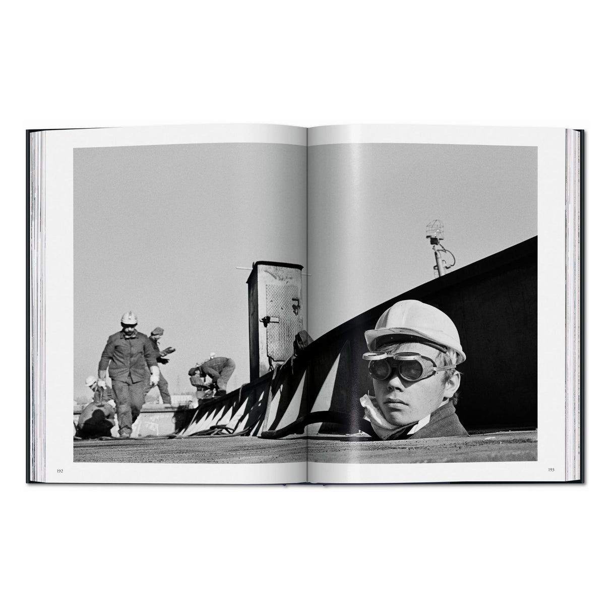 Sebastião Salgado. Workers. An Archaeology of the Industrial Age (English)