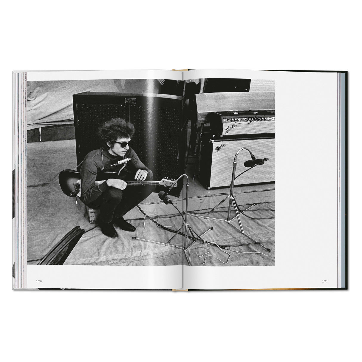 Daniel Kramer. Bob Dylan. A Year and a Day (English)