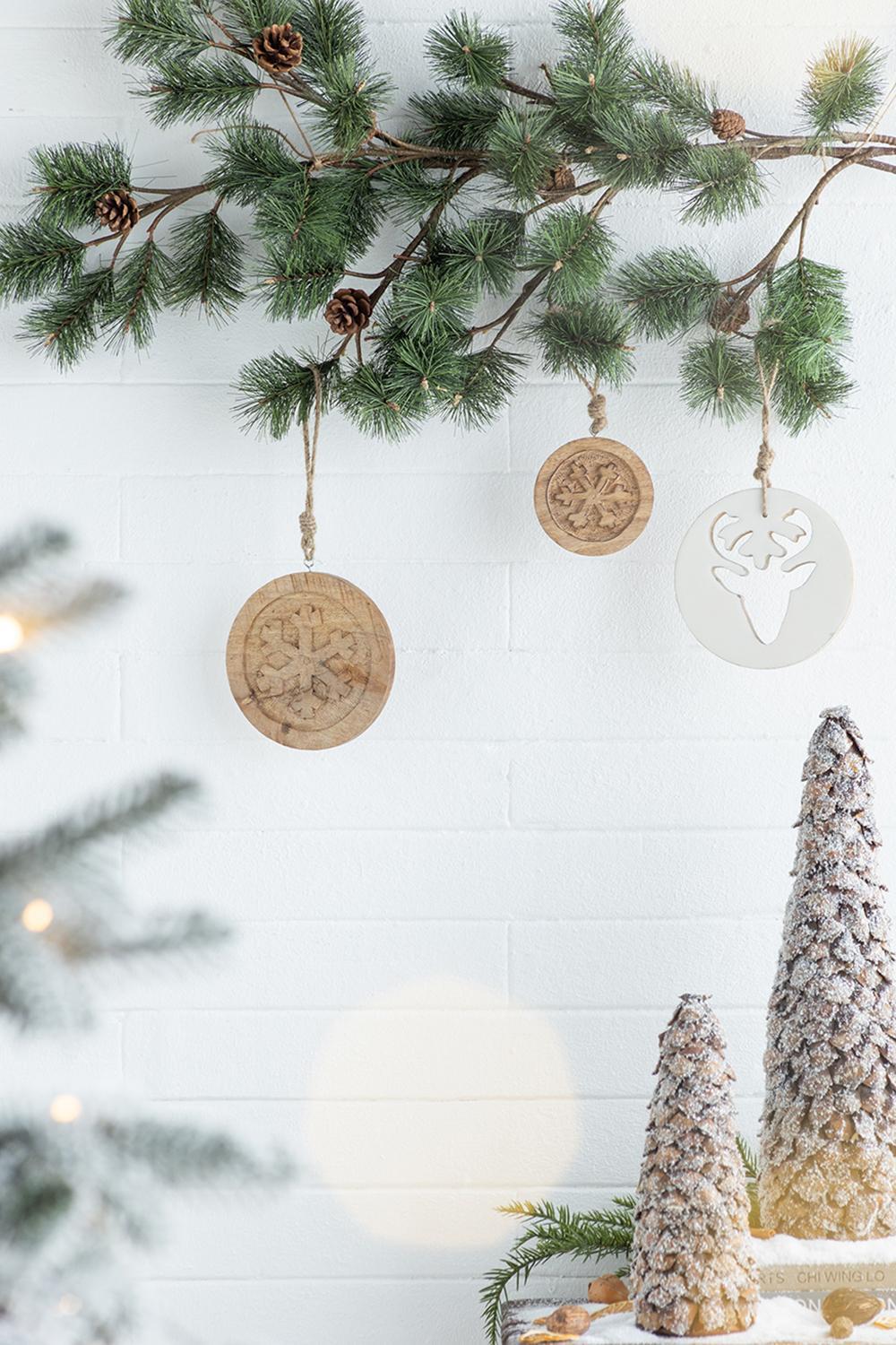 Wooden Hanging Circle With Snowflake Cut Christmas Ornaments (Set of 12)