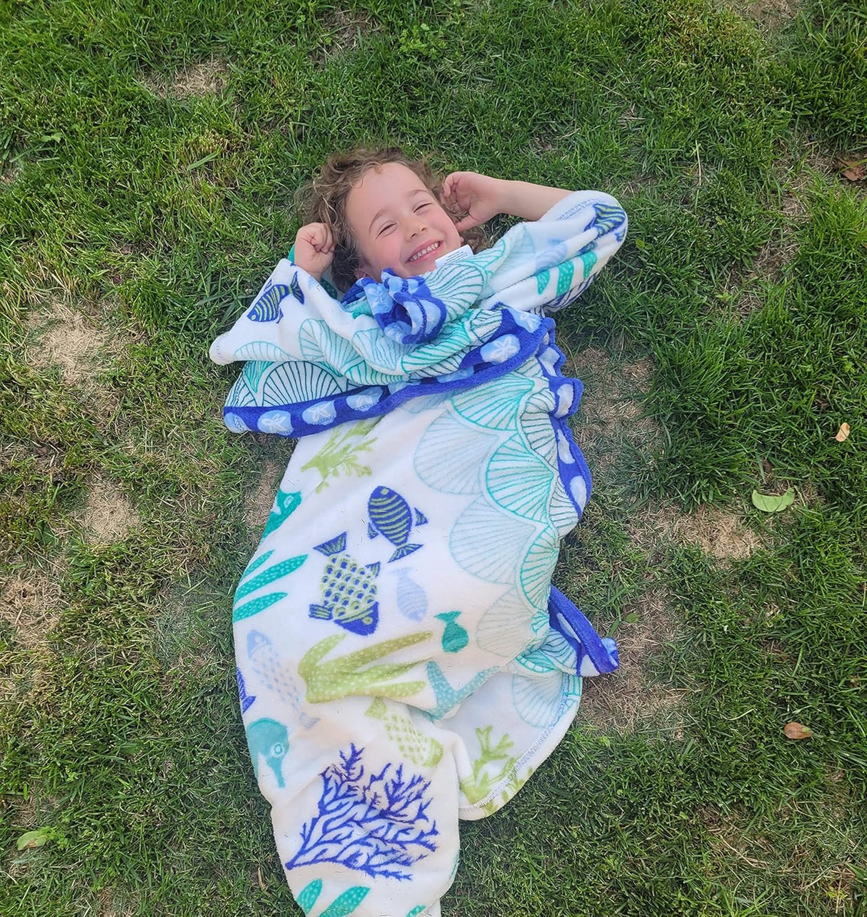 Soft Fleece Throw Blanket 50x60 – Lightweight Cozy Bed Couch Sofa Blanket for All Seasons