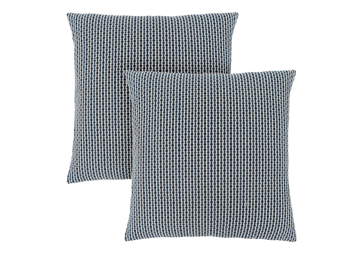 8th Street Square Decorative Throw Pillows with Insert