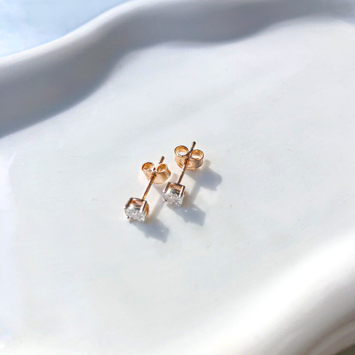 .925 Sterling Silver 1/10 Cttw Round Brilliant-Cut Lab Grown Diamond Miracle-Set Stud Earrings (F-G Color, VS1-VS2 Clarity)