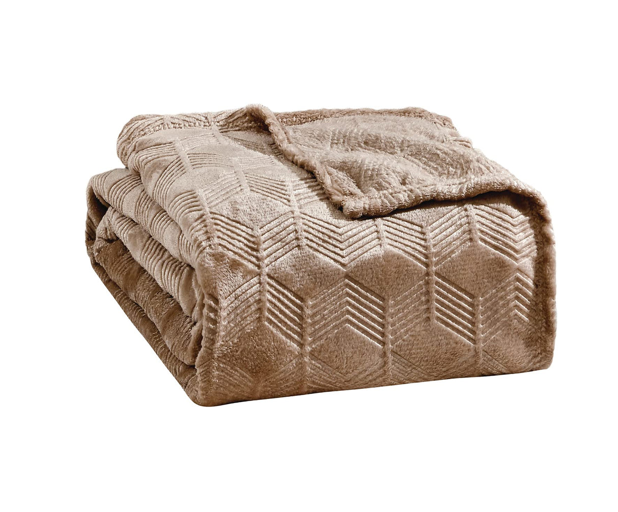 Ultra Plush by Decor&More Amrani Chevron Arrow Jacquard Microplush Blanket