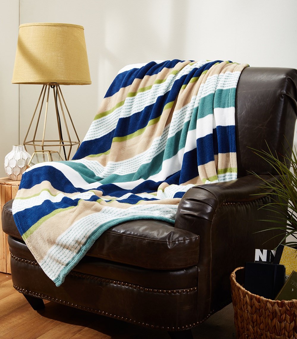 Decor&More Home Essentials Cameo Microplush Blanket