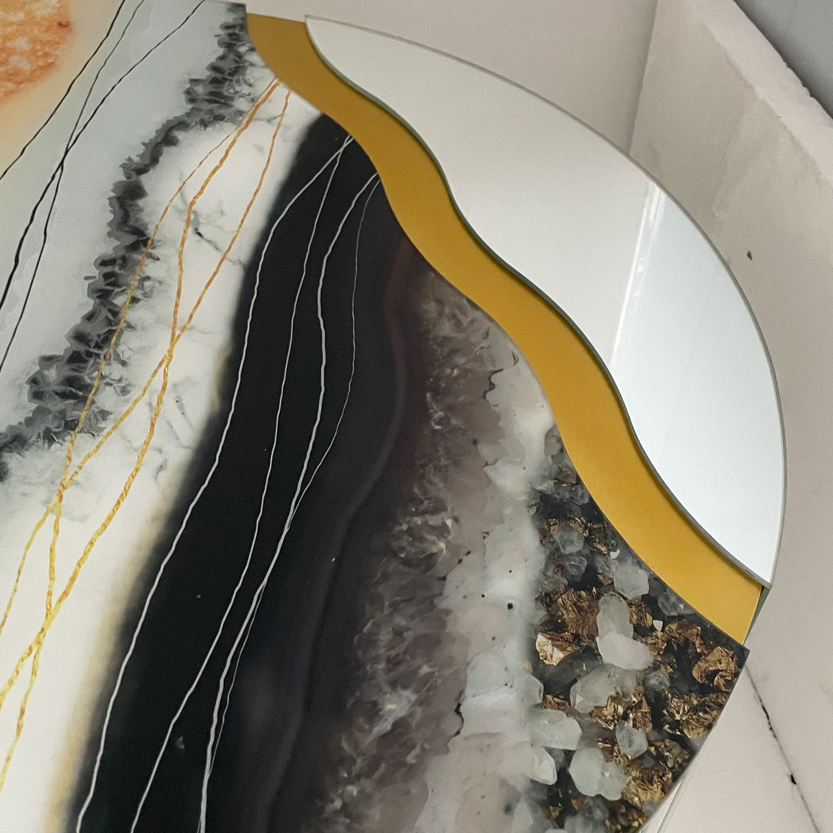 White Marble Pattern Round Coffee Table