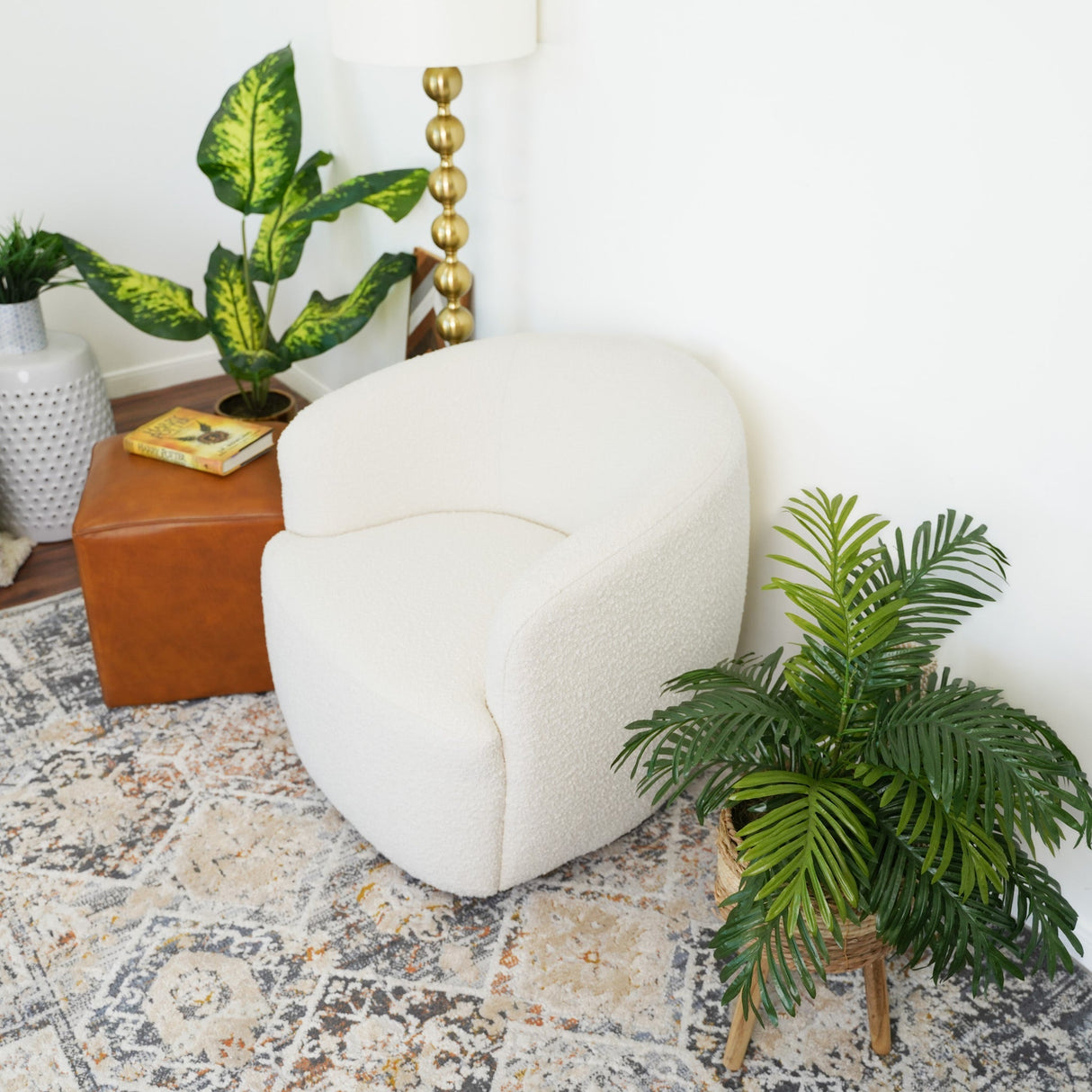 Hot Sell Mina Accent Chair