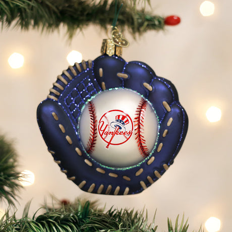 Yankees-Baseball-Mitt-Ornament-Christmas-Ornaments