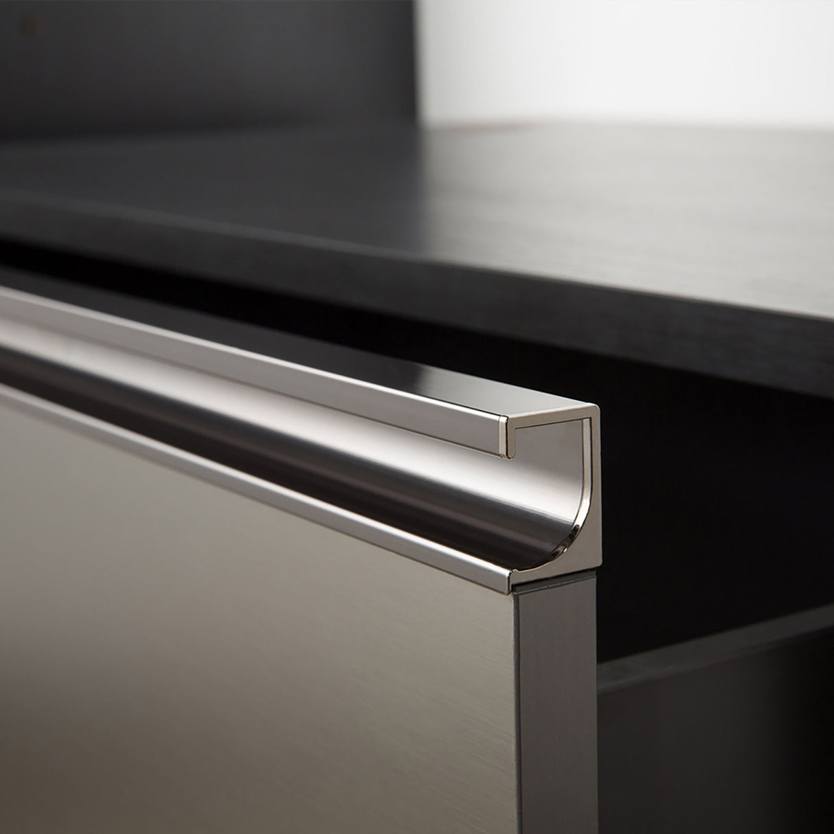 Nova Series - Garage Cabinet Set B With Soft Closing Mechanism - Metallic Gray