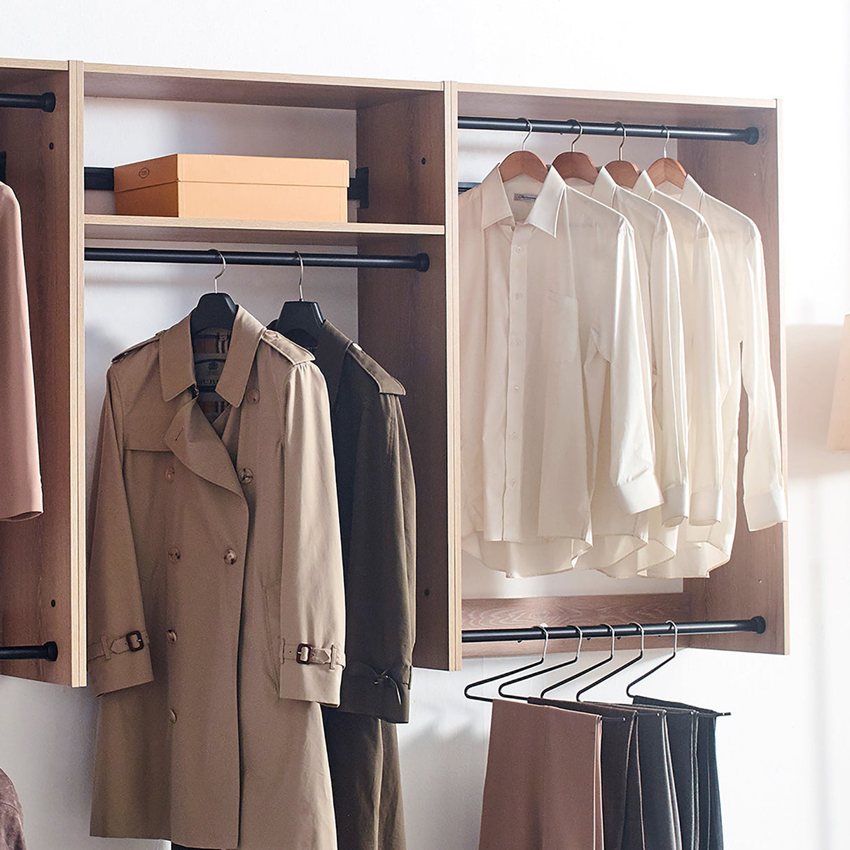 Devi Walk-In Closet