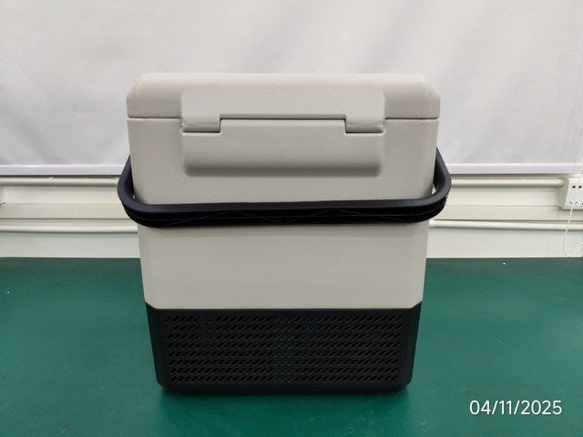 P15 Portable Car Fridge (45W 13.5L) for Camping