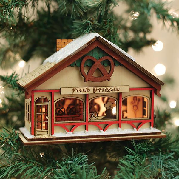 Peppermint-Twist-Pretzel-Christmas-Ornaments