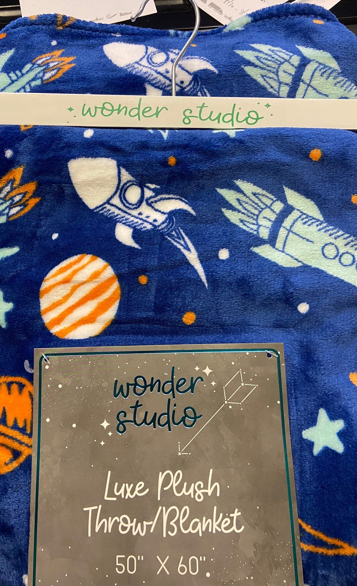 Decor&More American Pride Collection Microplush Throw Blanket (50" x 60")