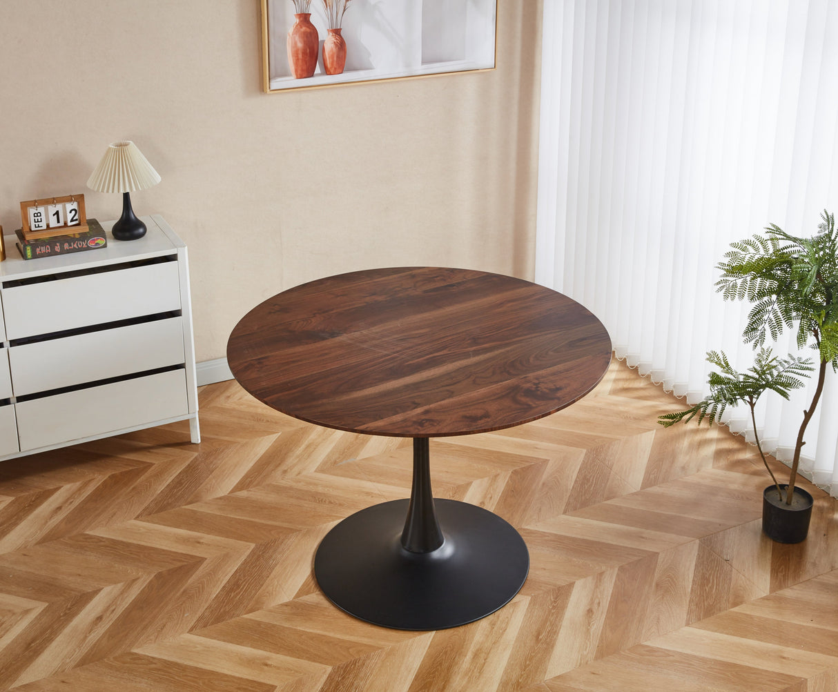 Mid-Century Dining Table for 4-6 People