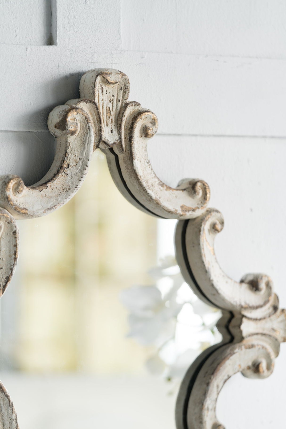 Artistic Diamond Scrollwork Mirror, Home Accent Mirror For Living Room, Entryway, Bedroom, Office - Antique White