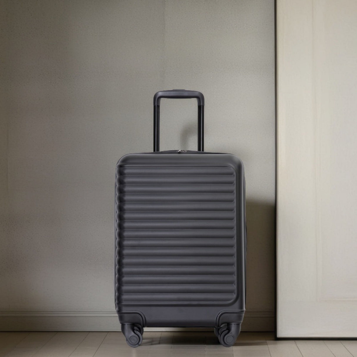 20" Carry On Lightweight Hardside Luggage with Spinner Wheels