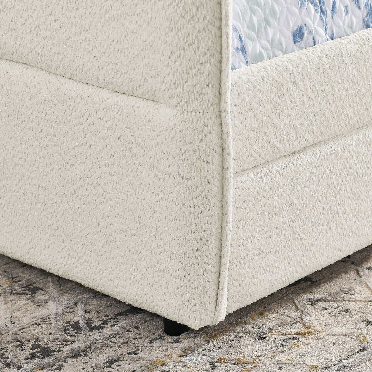 Upholstered Daybed & 2 Drawers