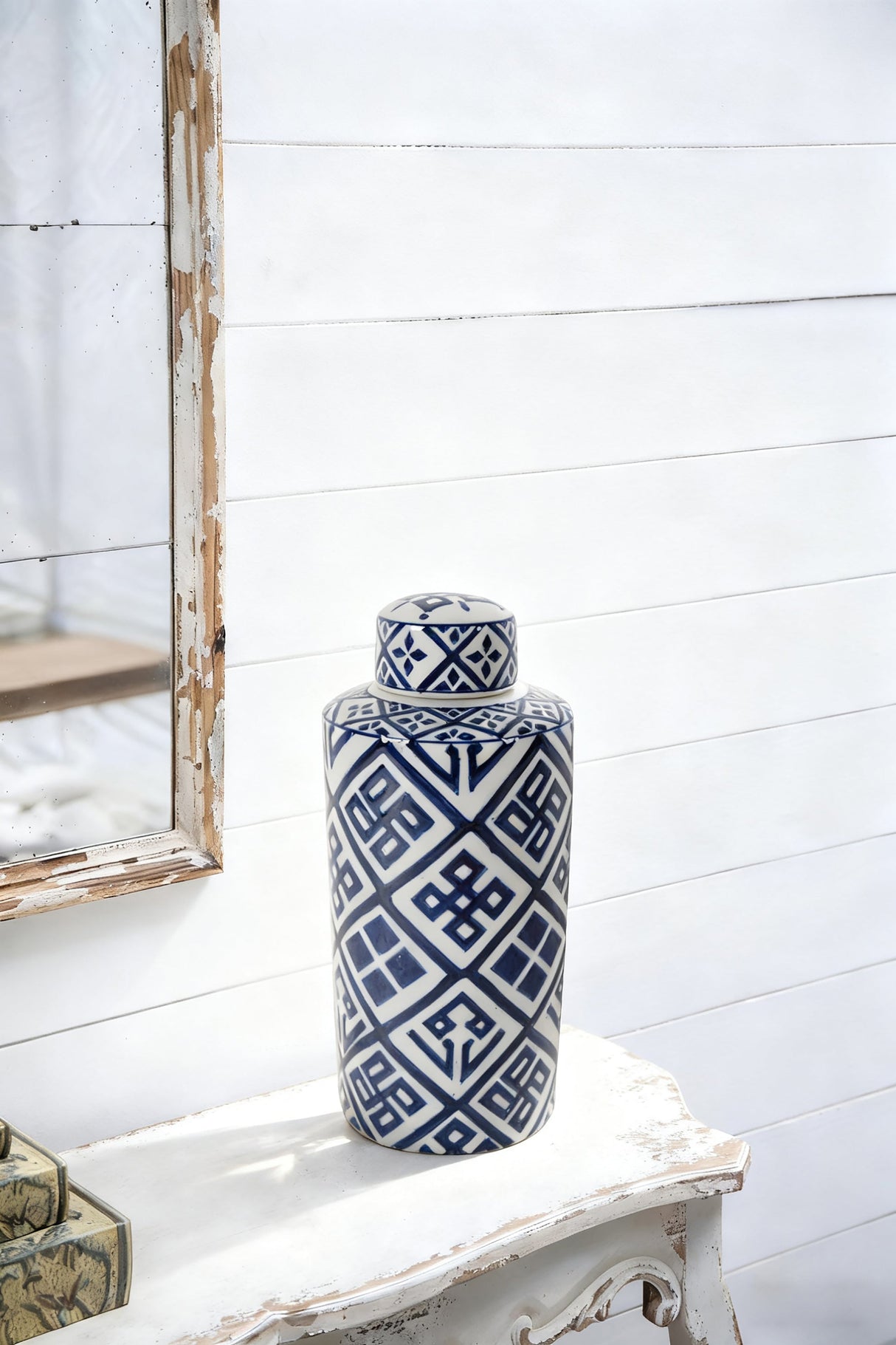 Valora Blue and White Cylinder Jar