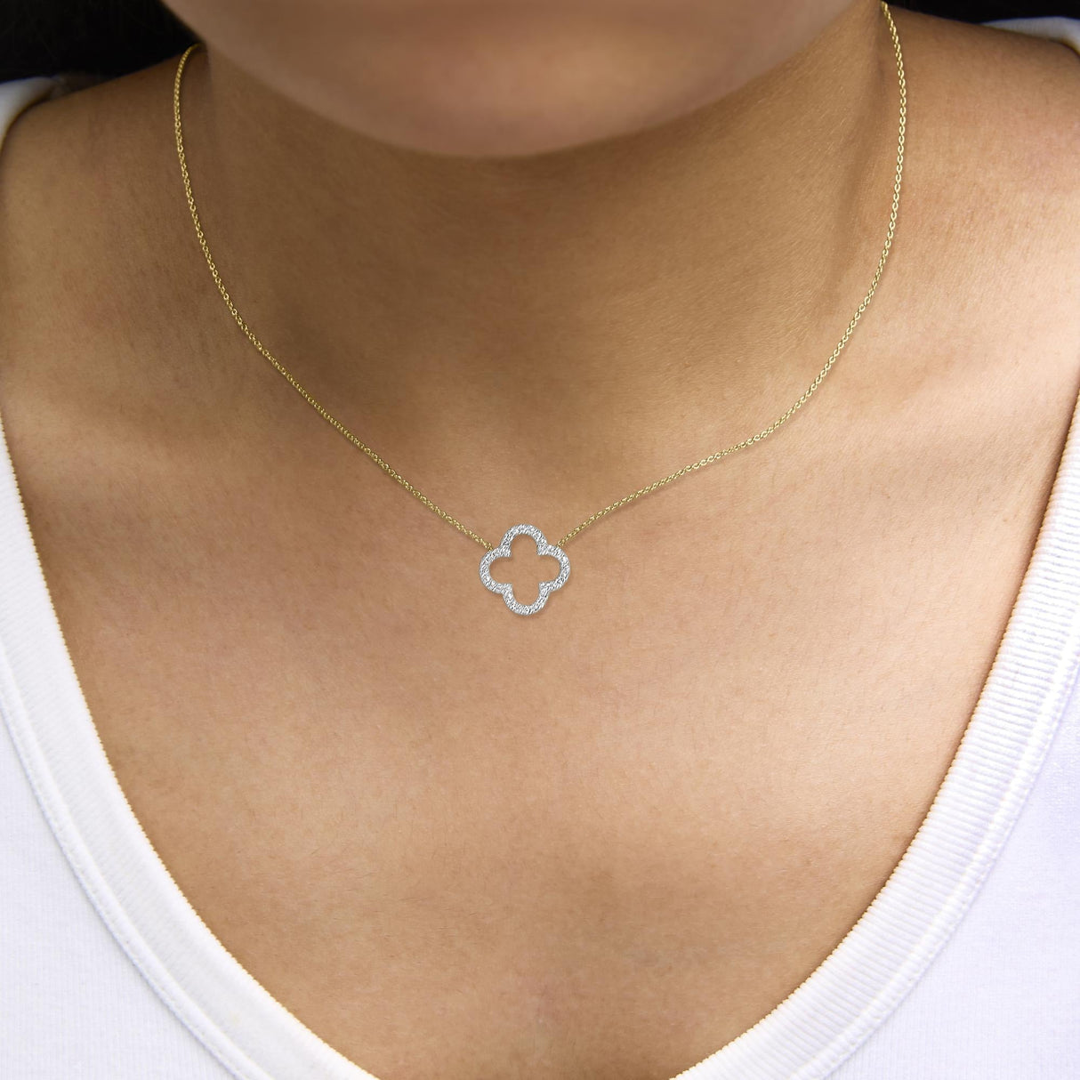 Gold Vermeil 1/10 Cttw Diamond Clover Pendant Necklace