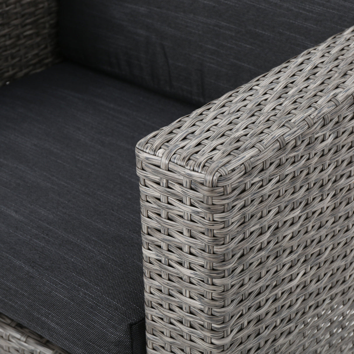 Puerta 4PC Outdoor Furniture Set by GigaTech