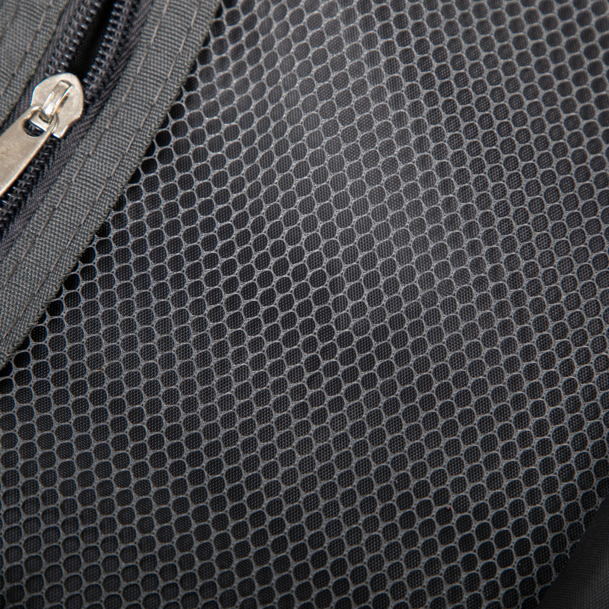 14'/20' 2-Piece PC Spinner Wheel Luggage Set with Gradient Color and Lock